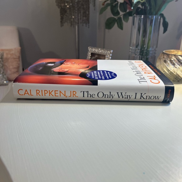 ⚾1997 Signed Cal Ripken Jr’s “The Only Way I Know”. I got to watch him sign it😊 - Picture 14 of 15